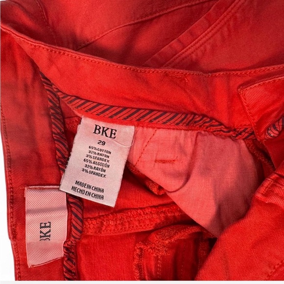 BKE Red Casual Shorts - Picture 3 of 4